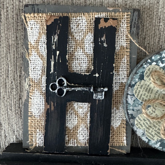 Rustic HOME Decor Sign - Picture 3 of 6